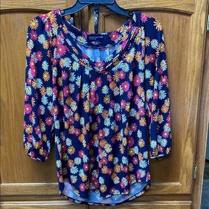 Jones New York Pink and Navy Floral 3/4 Sleeve Blouse.  Like new